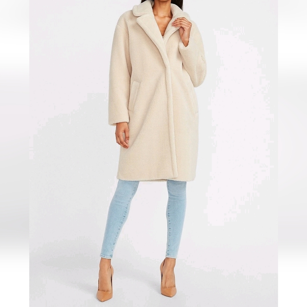 NWT EXPRESS FAUX IVORY COZY LONG SHERPA COAT MEDIUM